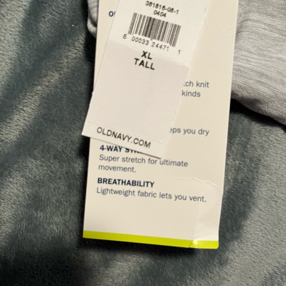 NWT Athletic Shirt. - Picture 4 of 4